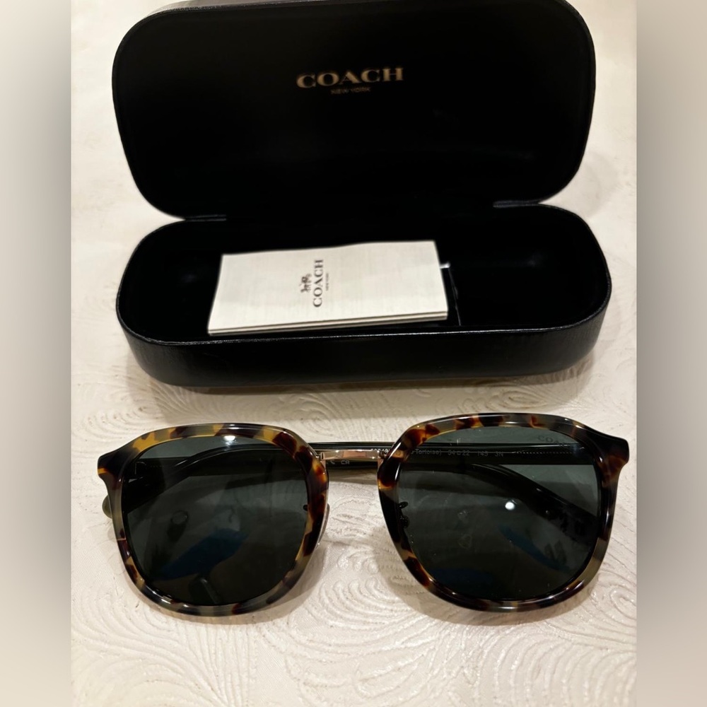 NEW Coach Sunglasses HC8366 Sage Tortoise